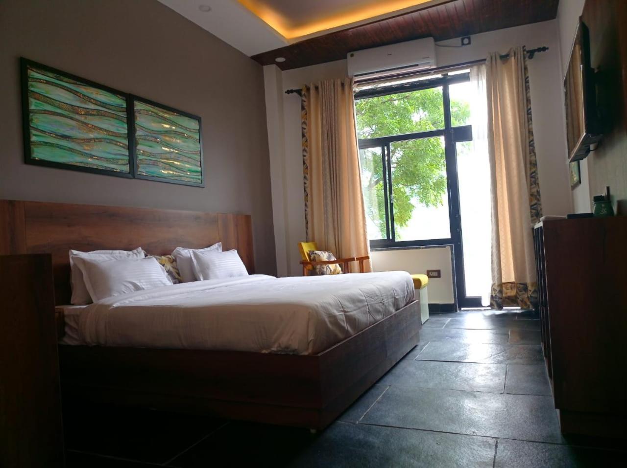 Meeram Ganga, A Heritage Stay By The Ganges At Triveni Ghat Rishīkesh Extérieur photo